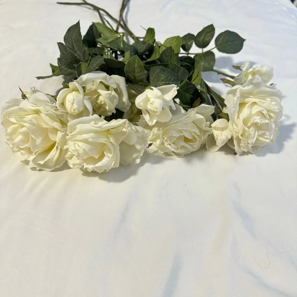 4 PCS Rose Artificial Flowers, White Roses with Stems
